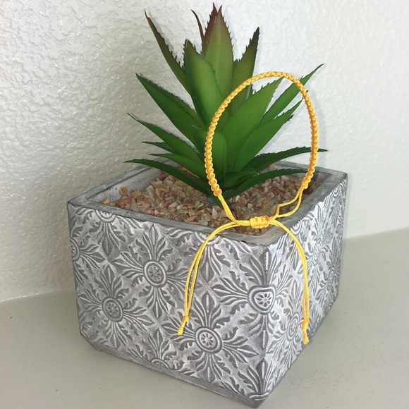 💐3 Piece Set Handmade Chinese Knotting Bracelet - Picture 6 of 8